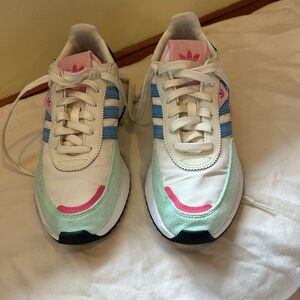 Adidas Retropy F2 Shoes in the 'Pulse Mint Blue'